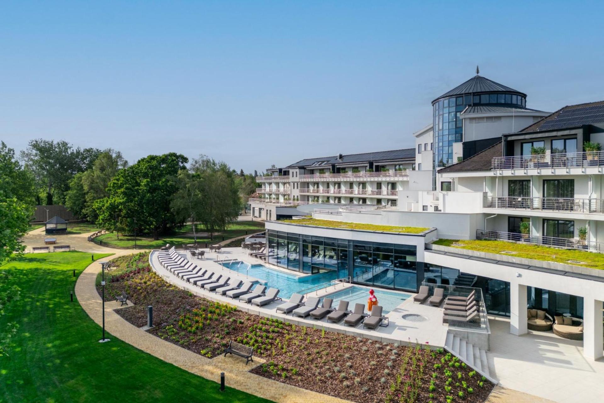 Kenese Bay Garden Resort & Conference Balatonkenese Ngoại thất bức ảnh
