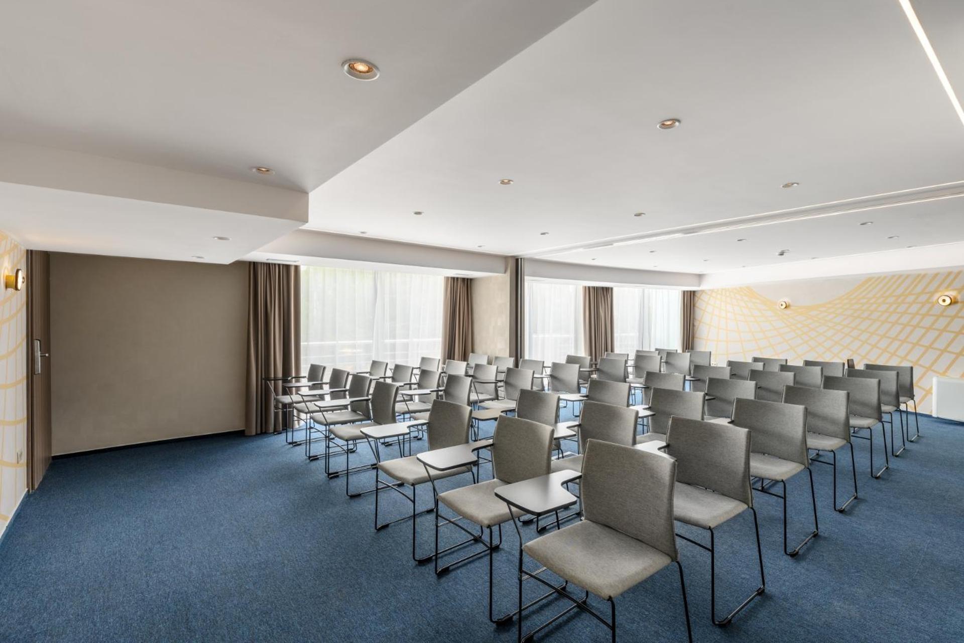 Kenese Bay Garden Resort & Conference Balatonkenese Ngoại thất bức ảnh