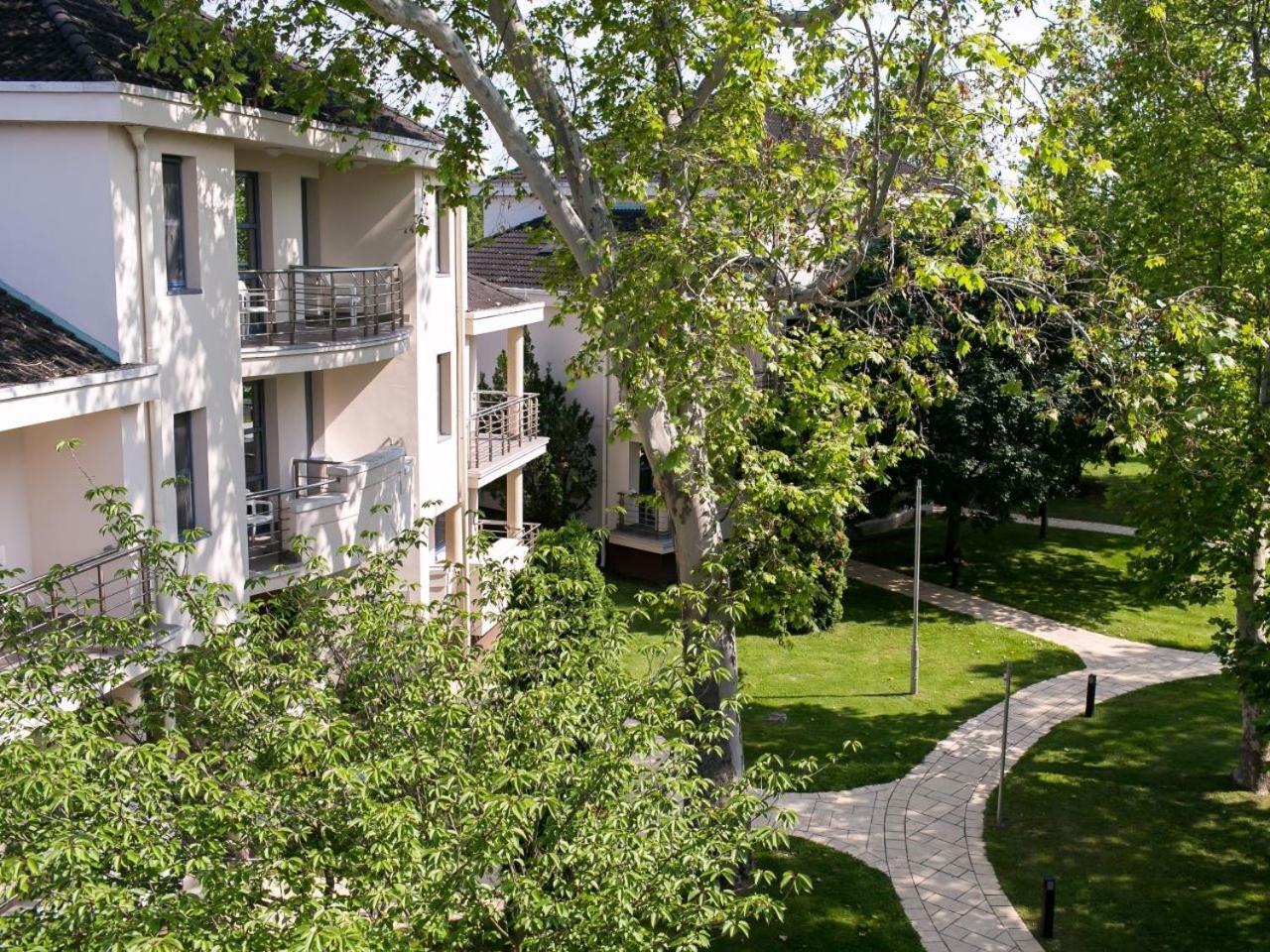 Kenese Bay Garden Resort & Conference Balatonkenese Ngoại thất bức ảnh